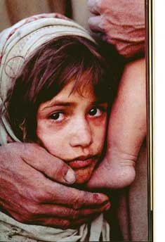 Bambina afgana