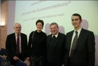 Dr. Jürgen Linden, Hilde Kienboom, Bischof Heinrich Mussinghoff und Rabbiner Jaron Engelmayer