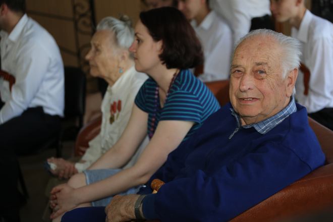 Comunità di Sant'Egidio - festa in istituto anziani - Kiev - 9 maggio 2013