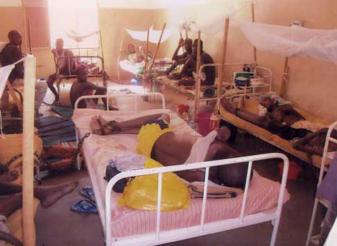 Garoua, Cameroun. La sistemazione dei locali infermeria del carcere
