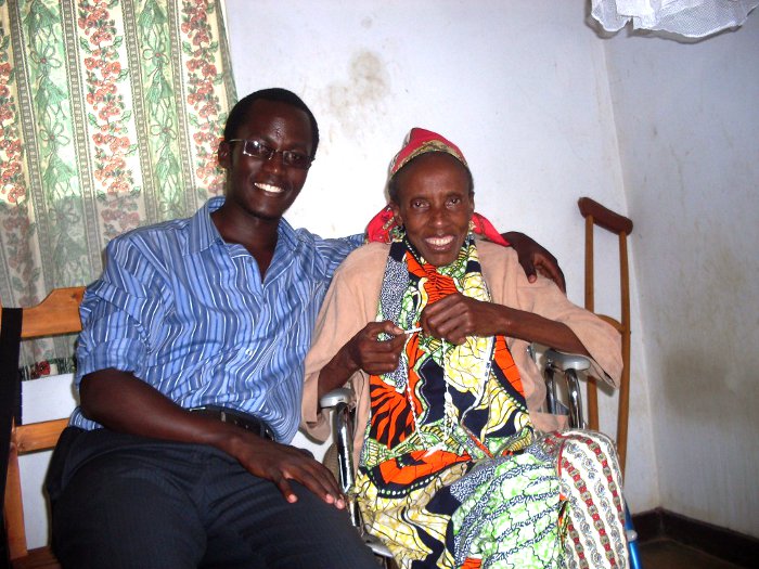 Visita agli anziani dei giovani della Comunità di Sant'Egidio a Kigali (Rwanda)
