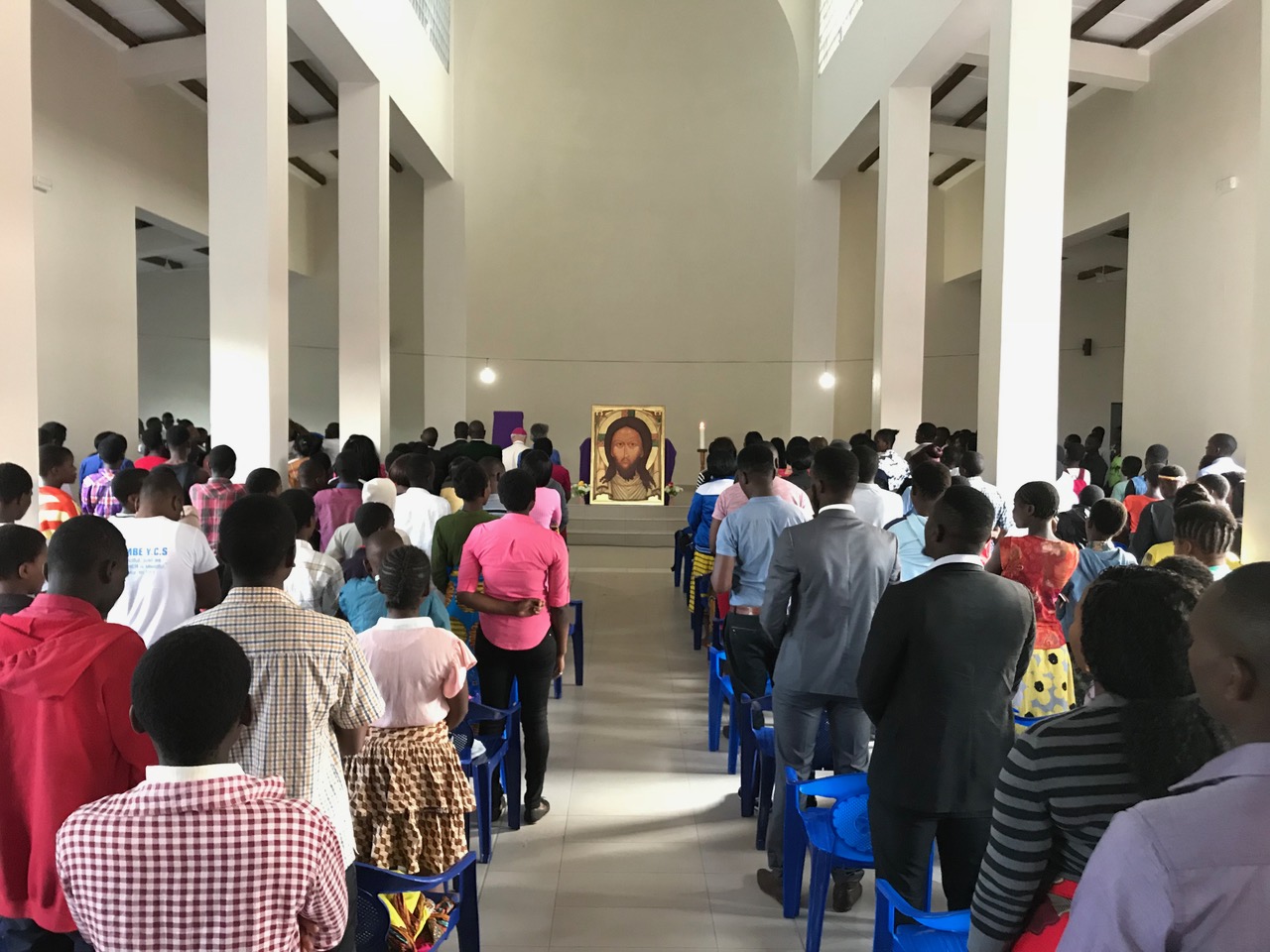 Vincenzo Paglia visita la Comunità di Sant'Egidio di Blantyre in Malawi